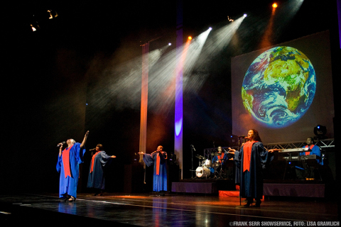 Gospel-2009-19-72dpi-_Frank-Serr-Showservice-Int Gospel-2009-19-72dpi-_Frank-Serr-Showservice-Int