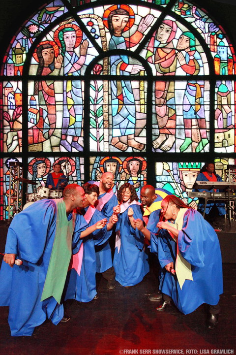 Gospel-2014-14-kirchenfenster-72dpi-_Frank-Serr-Showservice-Int Gospel-2014-14-kirchenfenster-72dpi-_Frank-Serr-Showservice-Int