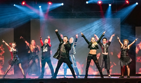 04-13_BestofMusicals 04-13_BestofMusicals