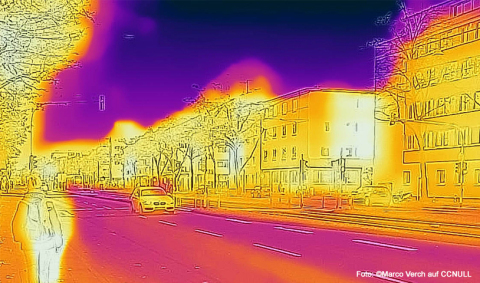 KG_A1320K-H_Das infrarote Sonnensystem.jpg KG_A1320K-H_Das infrarote Sonnensystem.jpg