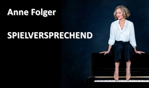2025-05-08_Anne Folger_Spielversprechend quadrat 1 - Foto Ellen Schmauss 2025-05-08_Anne Folger_Spielversprechend quadrat 1 - Foto Ellen Schmauss
