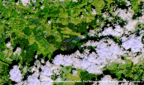 KG_B1307K-H Waldbrandbekämpfung.jpg KG_B1307K-H Waldbrandbekämpfung.jpg